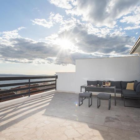Apartment Gold Подстрана Экстерьер фото