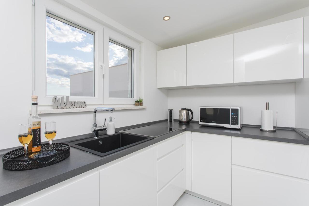 Apartment Gold Подстрана Экстерьер фото