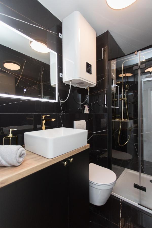 Apartment Gold Подстрана Экстерьер фото